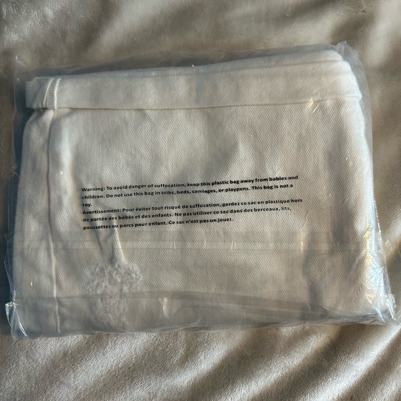 NWT Maurice’s white high rise 4 button shorts size 16 - Picture 2 of 3